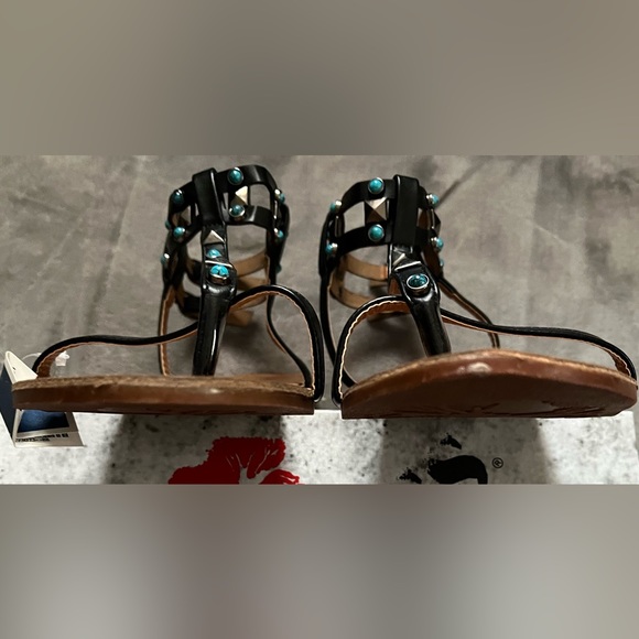 Hot Kiss Black Beaded and Studded Flat Sandals New with Box - Picture 5 of 16